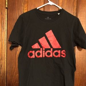 Adidas T-shirt size S